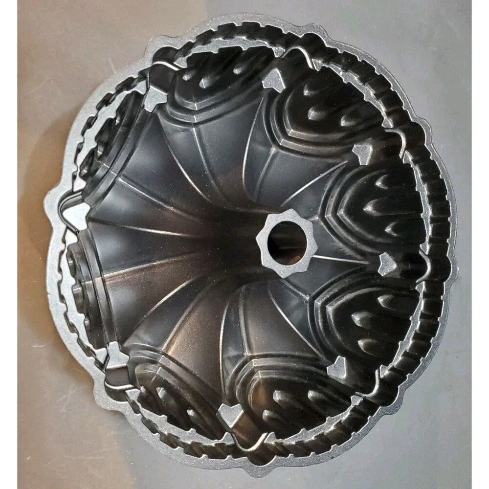 Nordic Ware Cathedral Bundt Cake Pan Nonstick Heavy Cast Aluminum 10 Cups USA